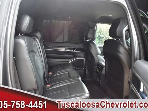 Used 2022 Jeep Wagoneer Series II RWD image 29