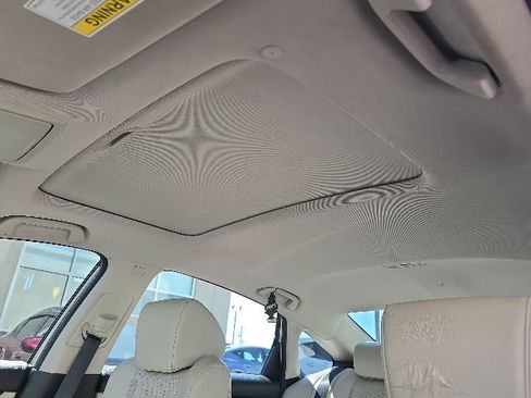 Used 2018 Honda Accord Touring image 19