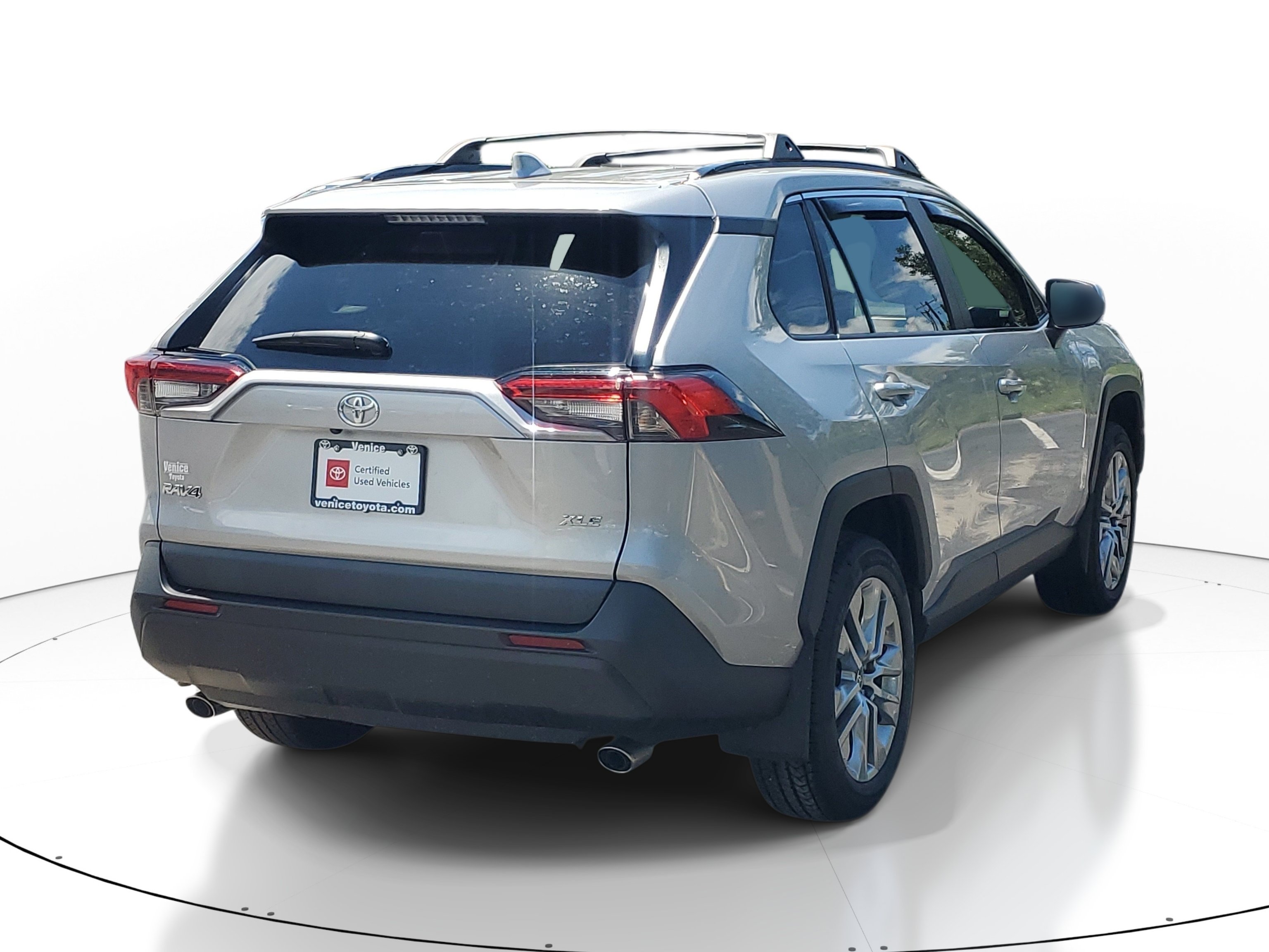 Certified 2024 Toyota RAV4 XLE Premium FWD image 6