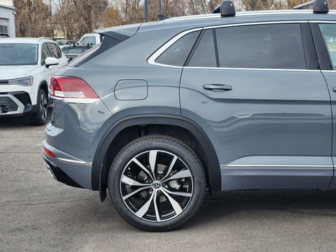 New 2026 Volkswagen Atlas Cross Sport SEL Premium R-Line image 6
