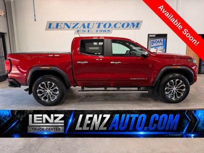 Used 2025 GMC Canyon Denali