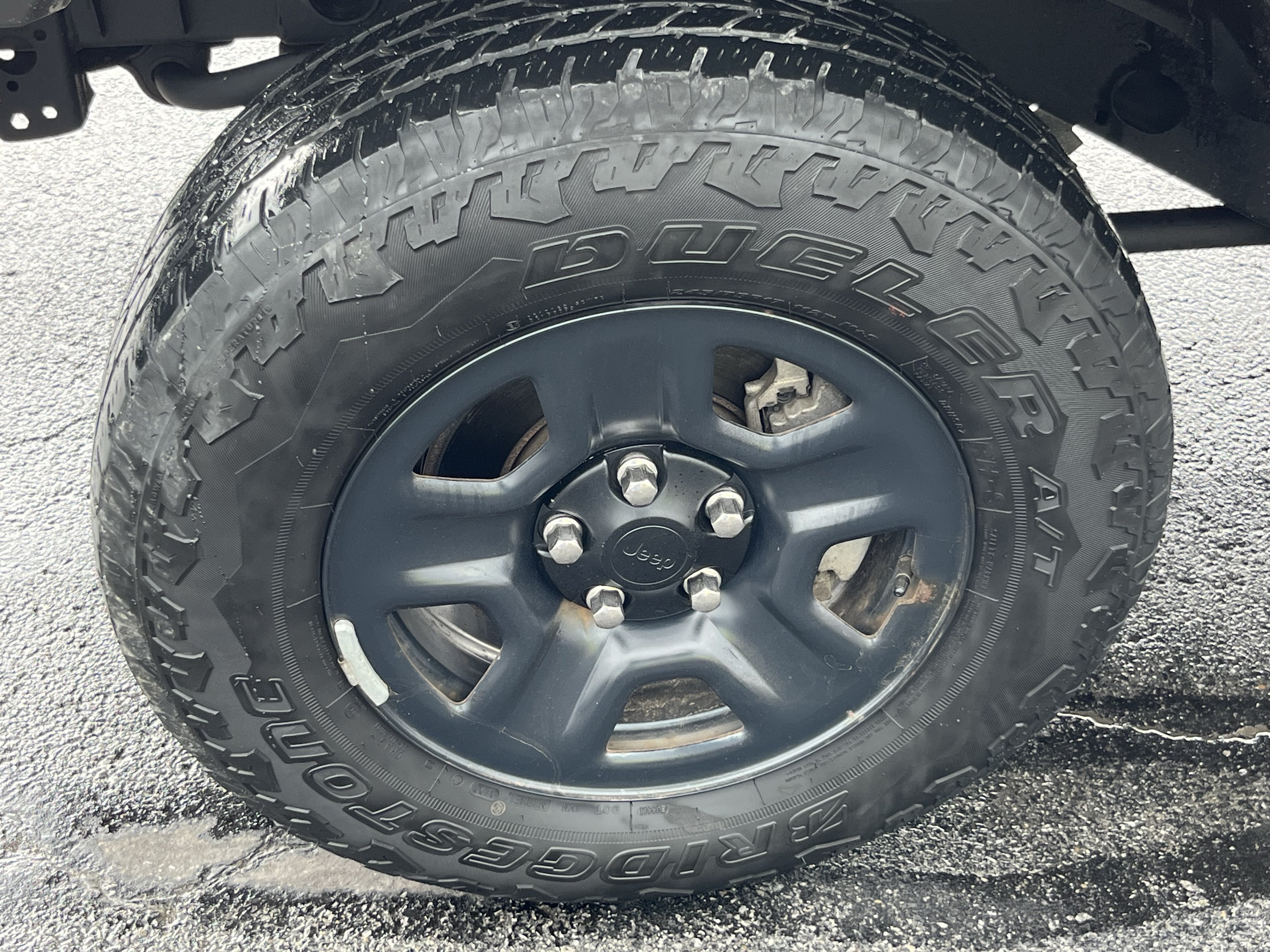 Used 2021 Jeep Gladiator Sport AWD/4WD image 11