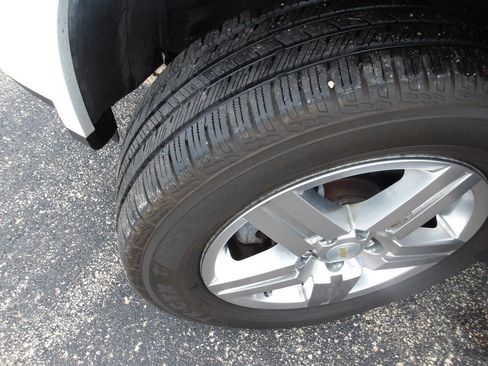 Used 2008 Chevrolet Equinox LT w/ LT Preferred Equipment Group image 39