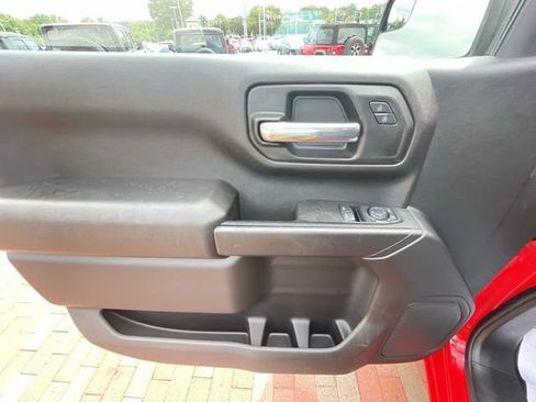 Used 2025 GMC Sierra 1500 Pro w/ Convenience Package RWD image 10