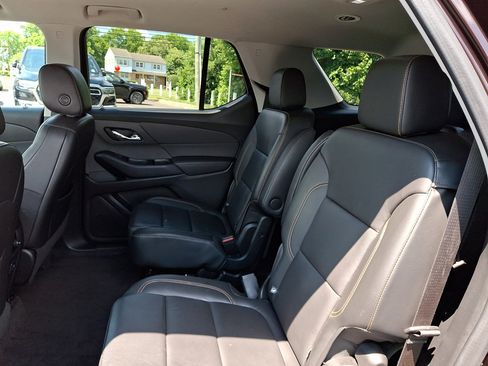Used 2020 Chevrolet Traverse LT w/ LT Premium Package AWD/4WD image 20