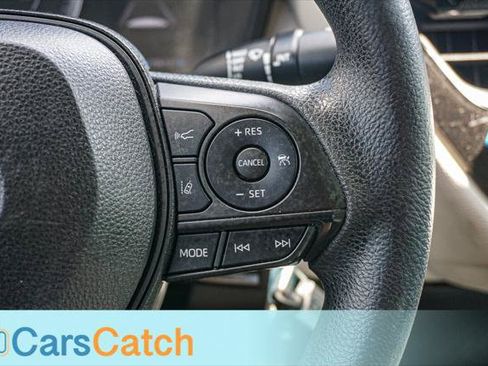 Used 2020 Toyota Corolla LE FWD image 23