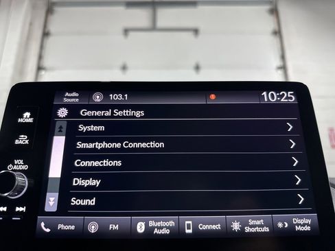 Used 2025 Honda Pilot TrailSport image 33