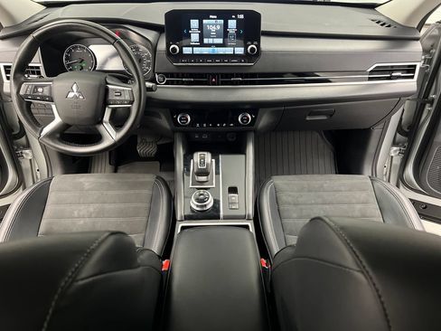 Used 2024 Mitsubishi Outlander SE FWD image 49