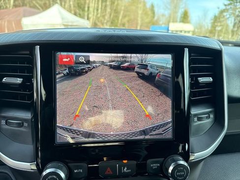 New 2026 RAM 1500 4x4 Crew Cab image 24