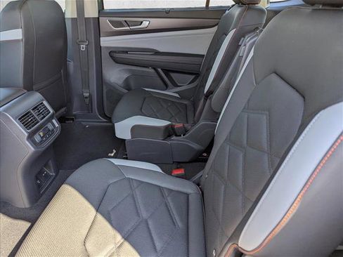 New 2026 Volkswagen Atlas Peak Edition AWD/4WD image 25