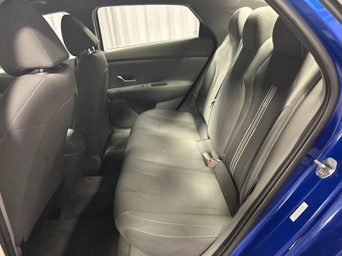 Used 2022 Hyundai Elantra SEL FWD image 21