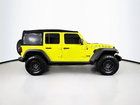 Used 2022 Jeep Wrangler Unlimited Sport w/ Xtreme Recon 35" Tire Package AWD/4WD image 10