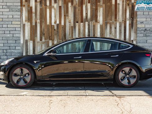Used 2018 Tesla Model 3 Long Range AWD/4WD image 3