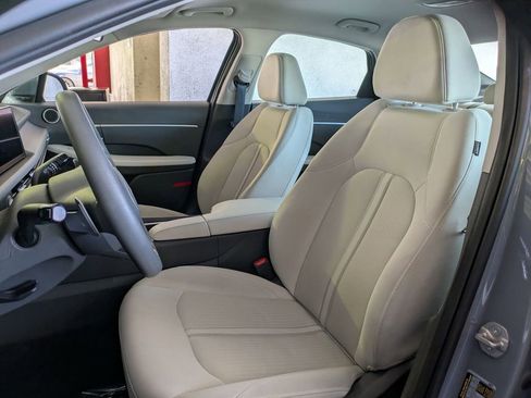 Used 2025 Hyundai Sonata SEL FWD image 23