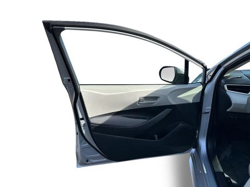 Used 2024 Toyota Corolla LE image 6