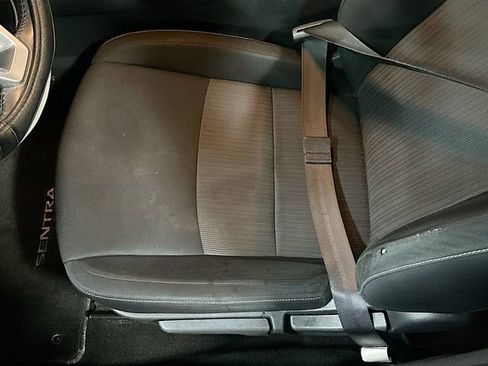 Used 2021 Nissan Sentra SV w/ Trunk Package image 19