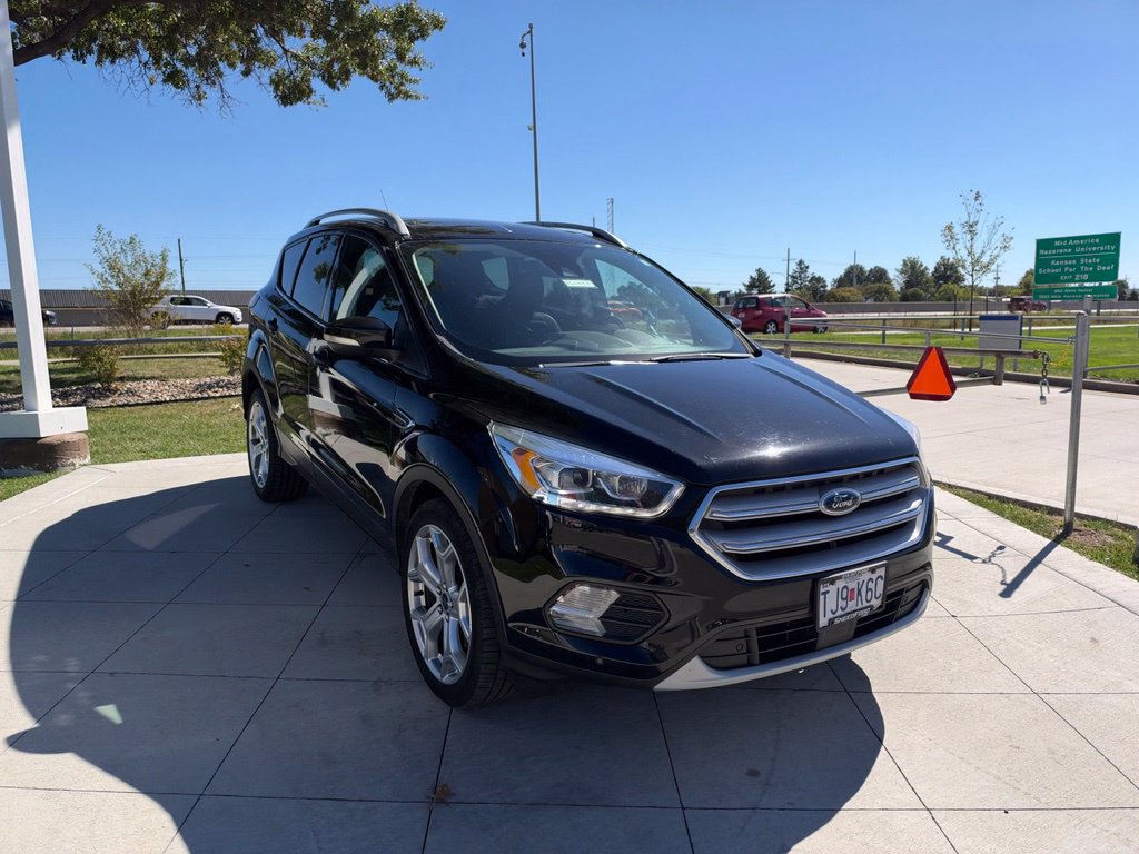 Used 2019 Ford Escape Titanium AWD/4WD image 2