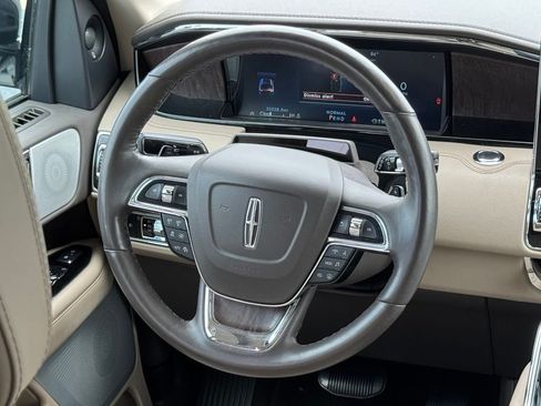 Used 2024 Lincoln Navigator L Reserve AWD/4WD image 27