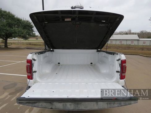 Used 2019 RAM 1500 Laramie image 19