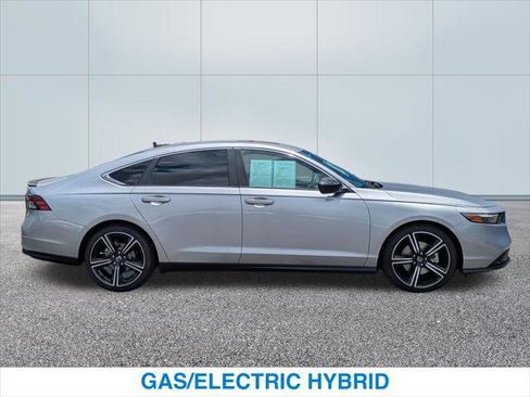 Used 2023 Honda Accord Sport image 6