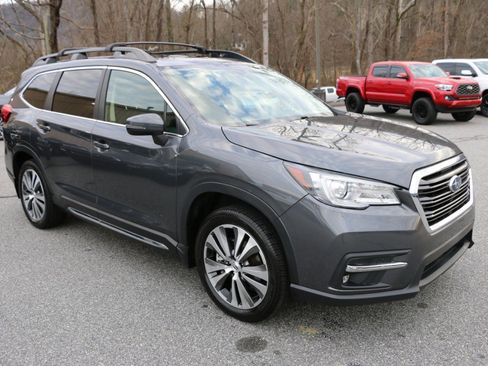 Used 2022 Subaru Ascent Limited w/ Technology Package image 10