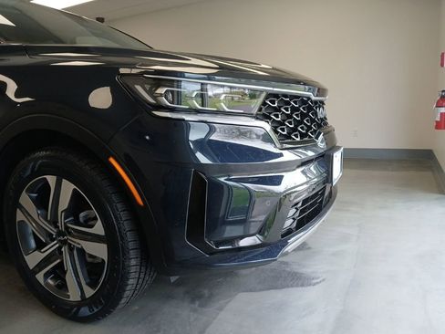 Used 2022 Kia Sorento SX AWD/4WD image 6