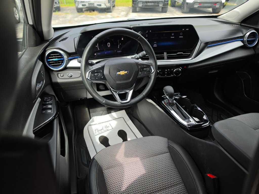 Certified 2024 Chevrolet Trax LT w/ Driver Confidence Package FWD image 7
