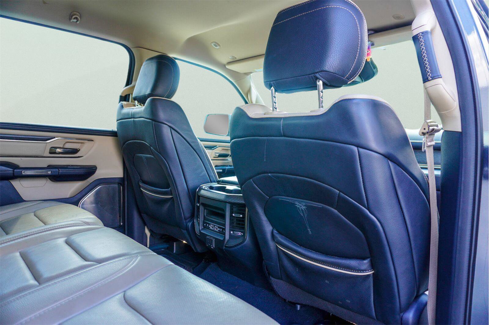 Used 2019 RAM 1500 Limited AWD/4WD image 12