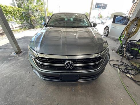 Used 2022 Volkswagen Jetta SEL FWD image 1