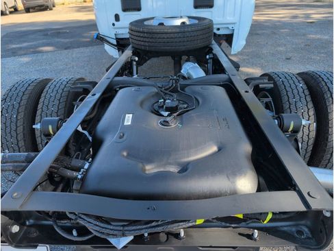 New 2026 RAM 4500 Tradesman w/ Chrome Appearance Group image 39