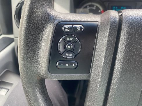 Used 2014 Ford F550 4x4 Regular Cab Super Duty image 19