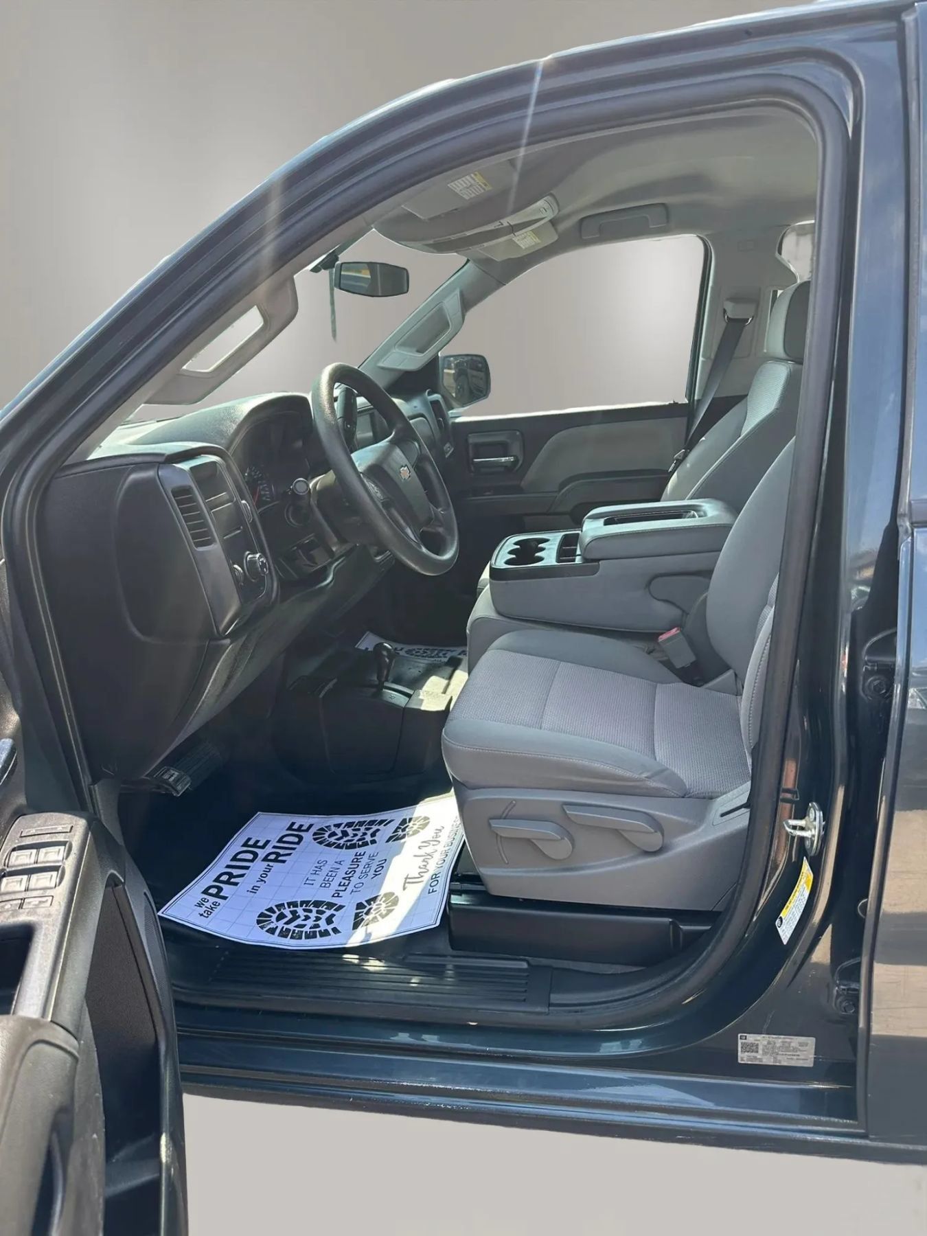 Used 2018 Chevrolet Silverado 2500 W/T AWD/4WD image 6