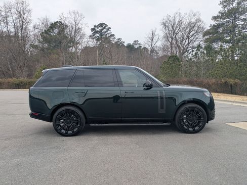 New 2026 Land Rover Range Rover Long Wheelbase SE image 4