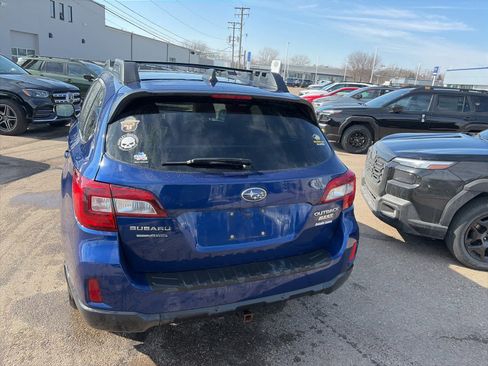 Used 2017 Subaru Outback 2.5i Limited image 6