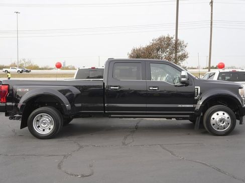 Used 2022 Ford F450 Platinum image 5
