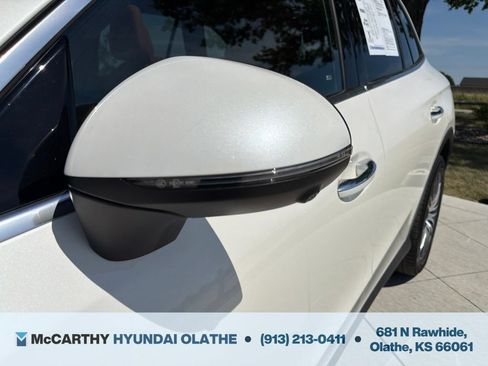 Used 2023 Mercedes-Benz GLC 300 4MATIC image 18
