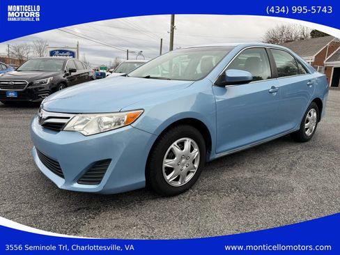 Used 2012 Toyota Camry LE image 1