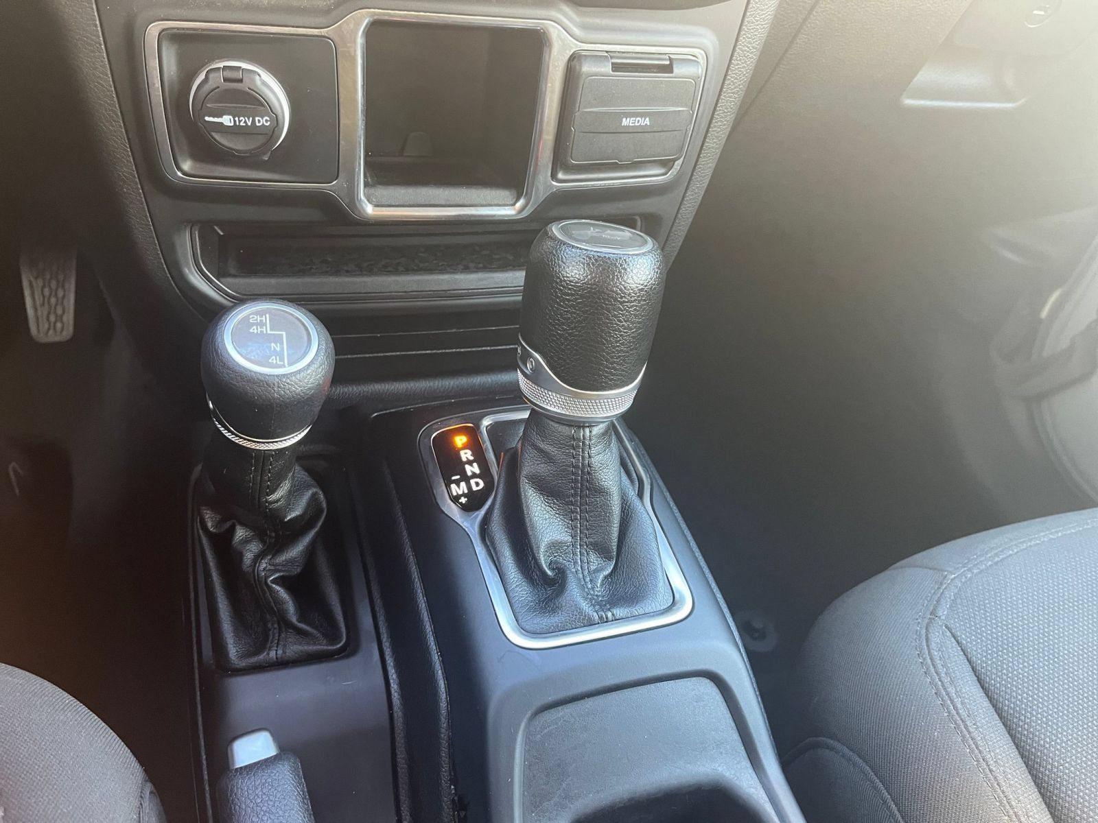 Used 2023 Jeep Wrangler Unlimited Sport AWD/4WD image 38