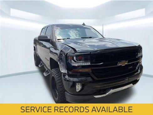 Used 2018 Chevrolet Silverado 1500 LT w/ All Star Edition AWD/4WD image 4