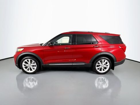 Used 2023 Ford Explorer Platinum w/ Technology Package AWD/4WD image 2