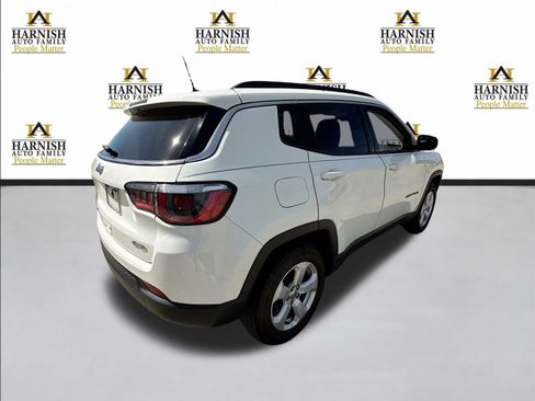 Used 2018 Jeep Compass Latitude w/ Popular Equipment Group AWD/4WD image 5