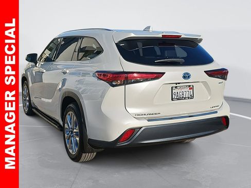 Used 2022 Toyota Highlander Limited image 5