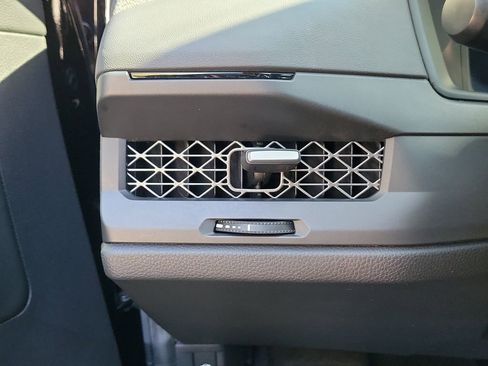 Used 2024 Honda Accord EX image 23