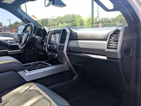 Used 2019 Ford F350 Platinum w/ Platinum Ultimate Package AWD/4WD image 28