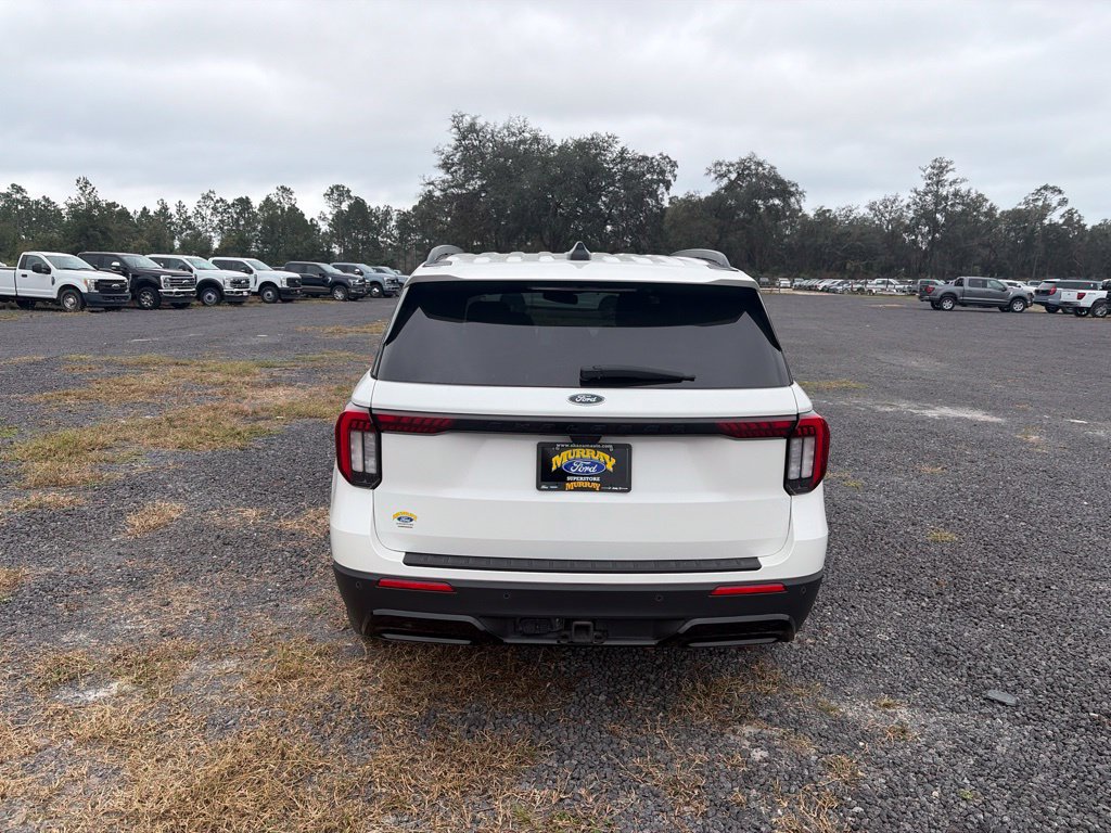 Used 2025 Ford Explorer ST-Line w/ Premium Package RWD image 5