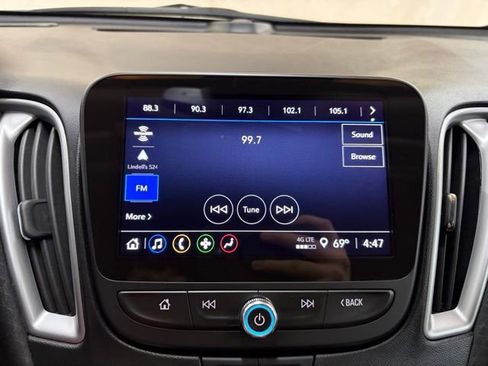 Used 2024 Chevrolet Malibu LT image 32