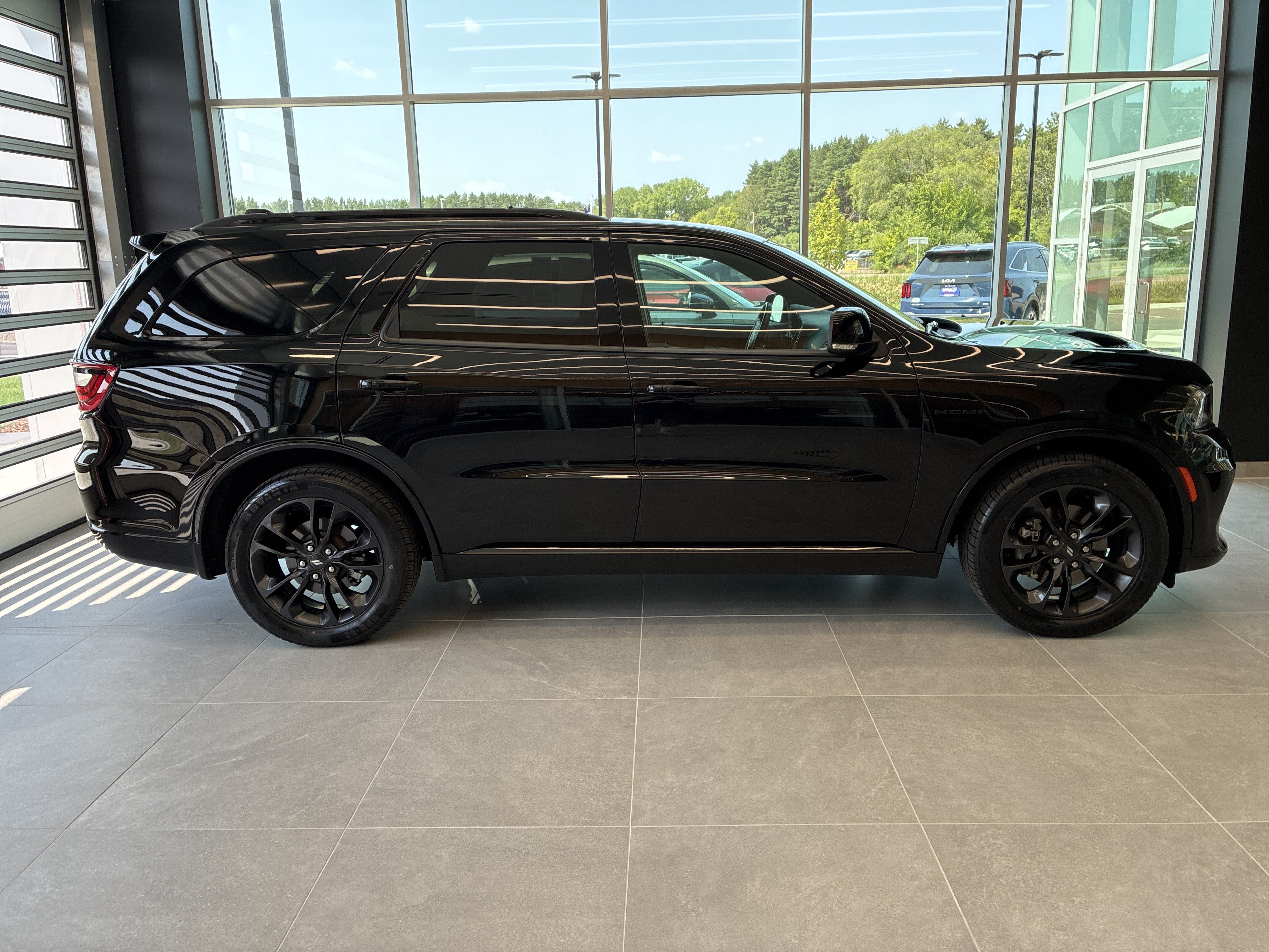 Certified 2023 Dodge Durango R/T AWD/4WD image 7