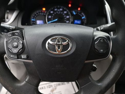Used 2012 Toyota Camry LE image 13