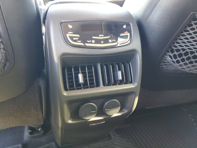 Used 2015 Cadillac SRX Premium AWD/4WD image 38