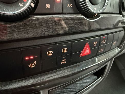 Used 2013 Mercedes-Benz Sprinter 3500 image 42